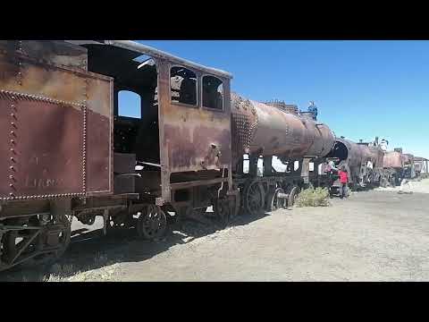 UYUNI, acoge al cementerio de trenes, en Potosi.