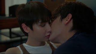 Download lagu  He couldn't resist and KISSED him| They are too hot together | Thai BL ' BURNOUT SYNDROME mp3