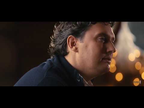 download lagu mp3 mp4 Mijn Eerste Kerstbal, download lagu Mijn Eerste Kerstbal gratis, unduh video klip Mijn Eerste Kerstbal