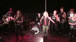 &quot;Am I the only one&quot; Tribute to Dixie Chicks - Rytmus Live Night 2012