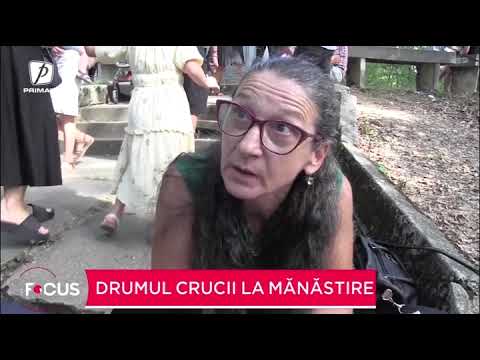 Drumul crucii la mănăstire