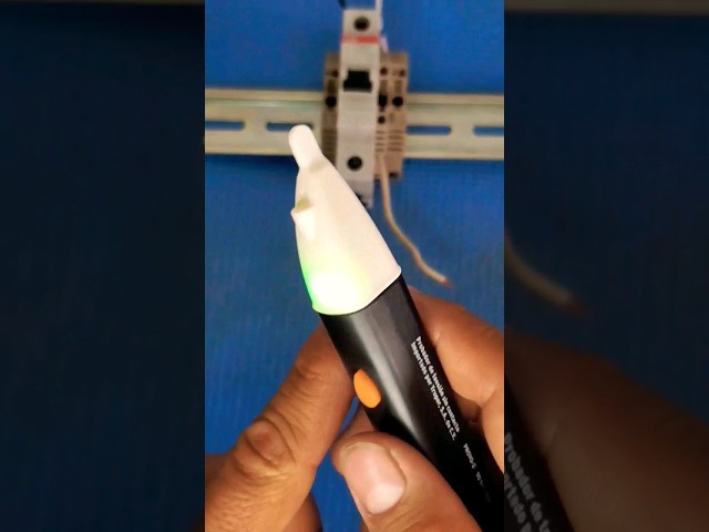 Vídeo relacionado con Neoteck Detector de Voltaje sin Contacto 12-1000V Detector de Tensión con Alarma de Zumbador Probador de Voltaje sin Contacto con Linterna LED Distinción de Cable Vivo/Nulo Para Bricolaje, Aficionados