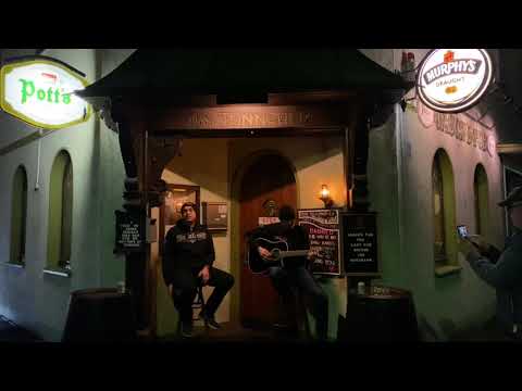 Lockdown song No 19 Behind blue eyes ( outside the Pub)
