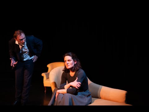 Adaptation au théâtre des lettres adressées par François Mitterrand à  