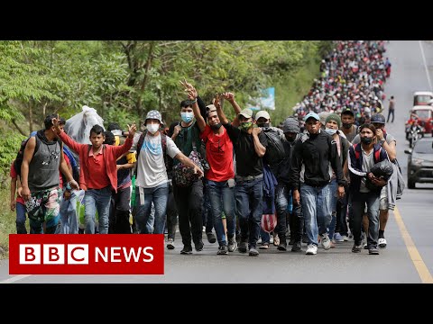 グアテマラは数千人の米国行きの人々をブロック - BBC ニュース (Guatemala blocks thousands of people bound for US - BBC News)