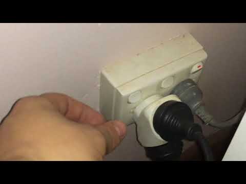 IBM x3650 M1 Startup - Video 08