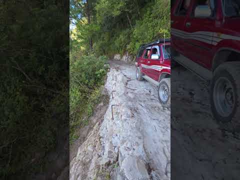 Vistas Panorámicas, Calle de Cantón El Izotal en La Palma, Chalatenango, El Salvador.