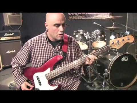 Learn to Play Chuck Berry-Style Music on the Bass Guitar