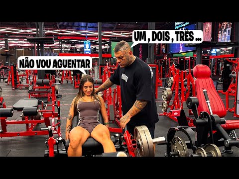 TOGURO PERSONAL TRAINER GAVE A WORKOUT TO THE MYSTERIOUS BRUNETTE