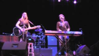 MaryBeth Maes opens for Pat Benatar 4/19/12