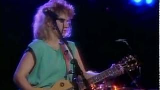 Go-Go&#39;s - This Town (Wild at the Greek LIve &#39;84)
