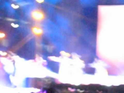 130119 DKFC in Manila - EXO-K performs Angel AAAAAH!!! only in the philippines :))