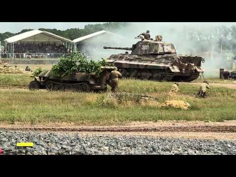 Fury Flanks the King Tiger – Battlefield Reenactment at Tankfest 2025