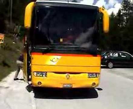 Car Postal: Trois-Tons à Arolla (Valais, Suisse)