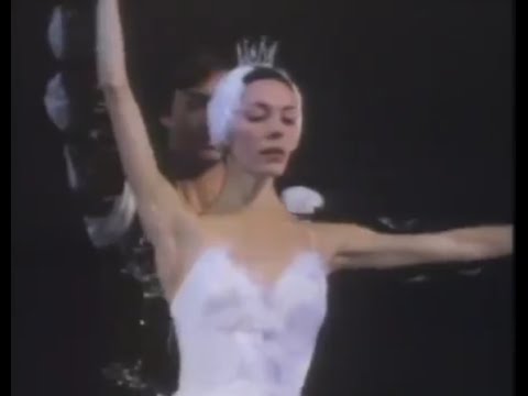 Galina Mezentseva - Act 2 of ‘Swan Lake’ from the Stage, the Wings and the Auditorium