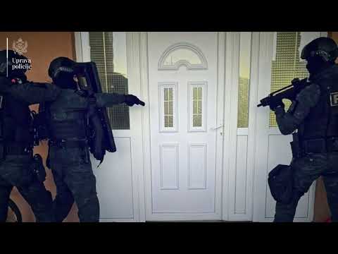 Pretresi širom Crne Gore: Kontrolisani članovi klanova, zaplijenjena droga, oružje, municija