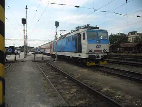 Odjezd vlaku R 757 ze stanice Plzeň hl.n.