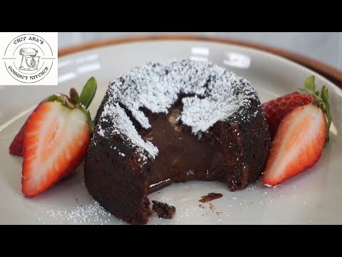 The Best Gluten Free Molten Lava Cake #lavacake #glutenfree #chocolate #chocolatelover