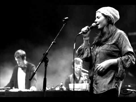 download lagu mp3 mp4 Pupkulies Et Rebecca, download lagu Pupkulies Et Rebecca gratis, unduh video klip Pupkulies Et Rebecca
