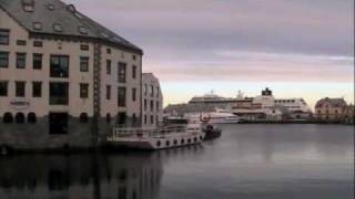 preview picture of video 'The Art Nouveau Town of Alesund, Norway'