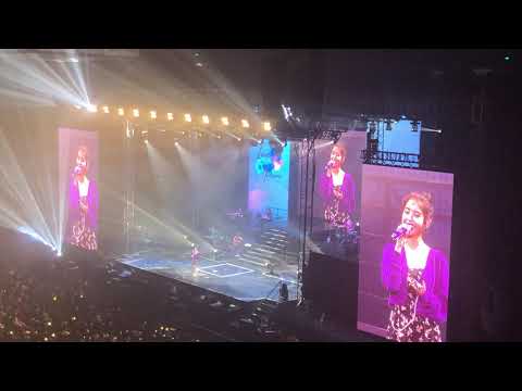 IU sings 'Rain Drop' Live Fancam 'Love Poem' concert in Manila! WOW!
