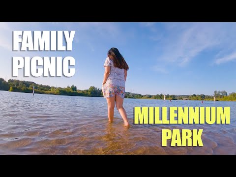 Family Picnic at Millennium park - Grand Rapids I Best Place for Summer Picnic