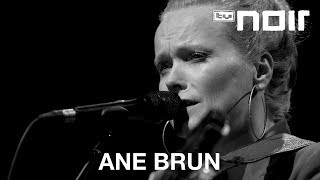 Ane Brun - Hanging (live bei TV Noir)