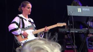 Anna Calvi - I&#39;ll Be Your Man - Cactus Festival - Brugge - Belgium