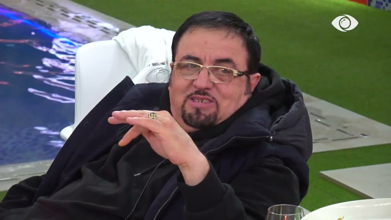 “Ti jo besprerë, por ti dole...”/ Debat i agravuar mes Julit dhe Gazit: E ke bërë kaq shëmtuar sa...