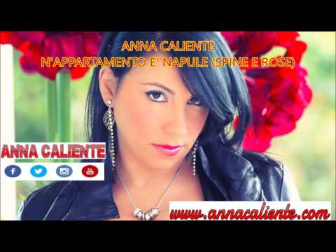 ANNA CALIENTE N'APPARTAMENTO E' NAPULE (SPINE E EROSE)