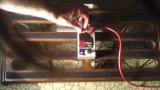 Video thumbnail for Fuzzrocious RAM THE MANPARTS (RTM) with Electrical Guitar Company bass by Fuzzrocious Pedals