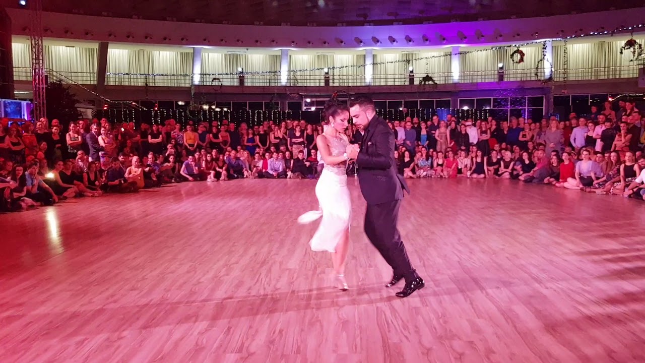 Jonathan Saavedra e Clarisa Aragon - 4/5