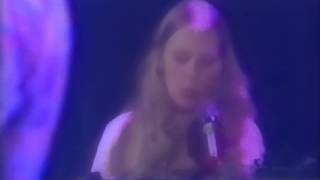 Joni Mitchell - Car On A Hill (Live 1974)