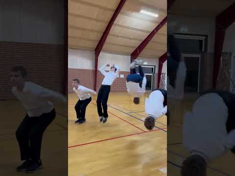 Muszą zrobić salto aby zaliczyć egzamin 🤯