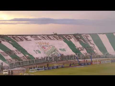 "La hinchada más fiel Oriente Petrolero" Barra: Los de Siempre • Club: Oriente Petrolero