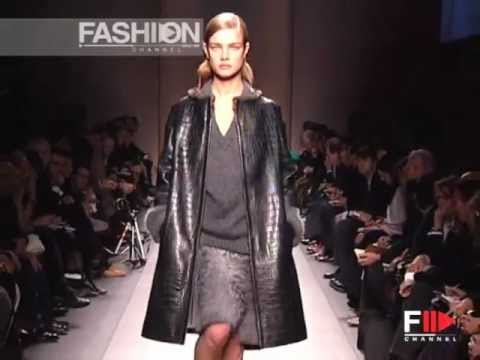 "Prada" Autumn Winter 2003 2004 Milan 2 of 3 Pret a Porter Woman by FashionChannel