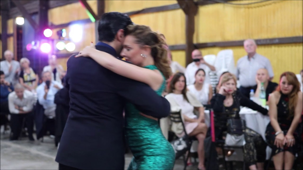 German Ballejo y Magdalena Gutierrez  + Sexteto Milonguero  en Arequito -  Ella es Asi