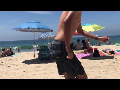 Dinadayong Beach sa California