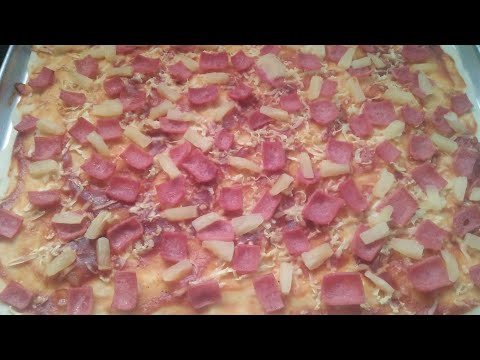 Homemade Hawaiian Pizza | Simple and Easy Hawaiian Pizza Recipe