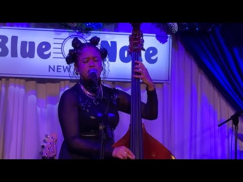 Aneesa Strings video