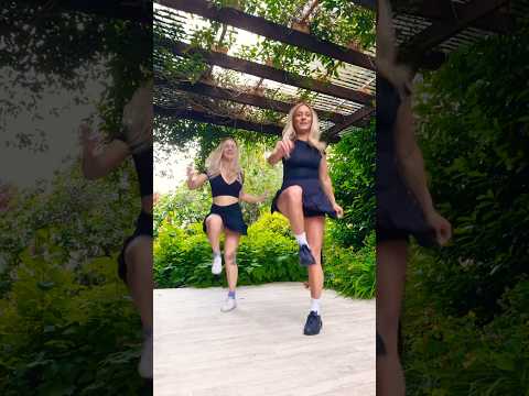 Sound of silence shuffledance with @lizziecl 💃 #shuffledance #shuffle #dance