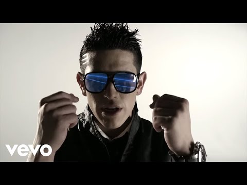 Dyland & Lenny - Pégate Más (Official Videoclip)