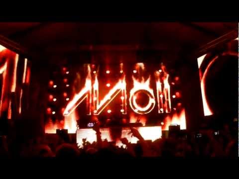 AVICII intro - Tujamo & Plastik Funk- Who | Beyond Wonderland Bay Area 2012