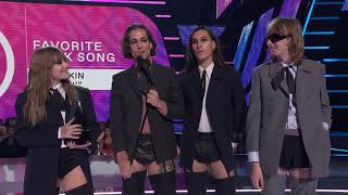 Maneskin Wins Favorite Rock Song | AMAs 2022