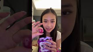 provando sorvete de açaí coreano