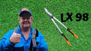 Comparing fiskars powergear x and felco loppers