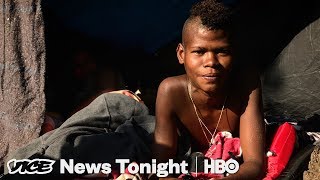 What The Migrant Caravan In Mexico City Is Really Like (HBO)