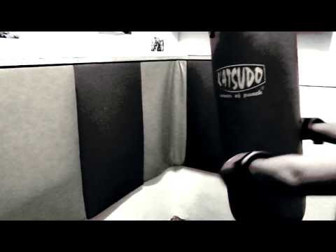 Maniak ft. Šakal - Reštartovaný (Official video Dirty)