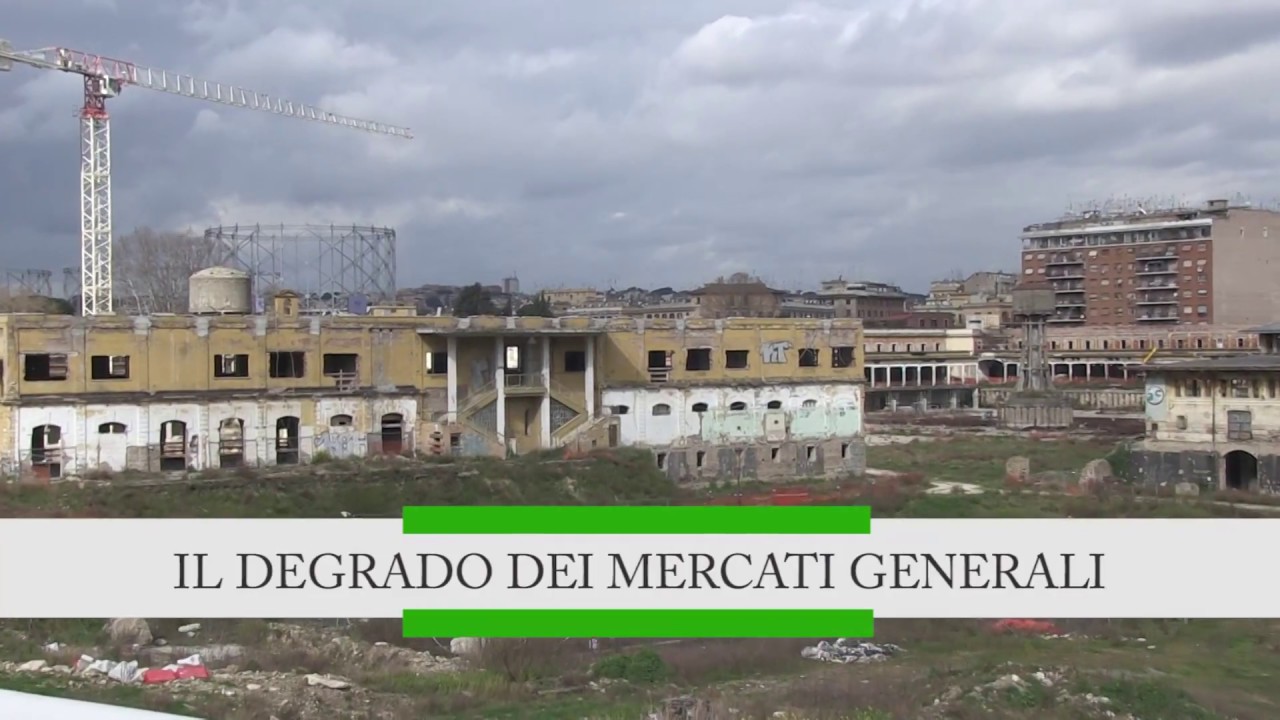 Il degrado degli ex Mercati Generali