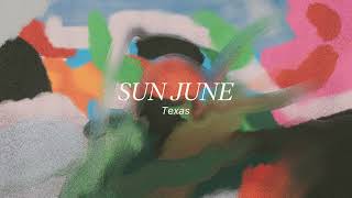 Kadr z teledysku Texas tekst piosenki Sun June